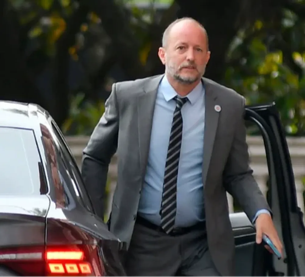 Martín Insaurralde en una de sus últimas apariciones como funcionario.