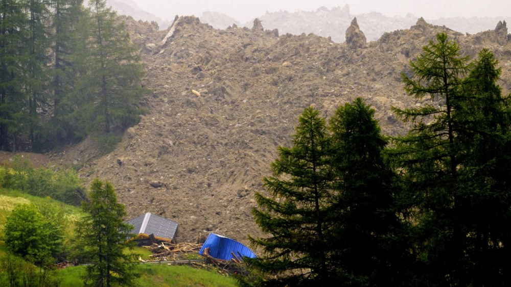 El pueblo quedó sepultado por la avalancha.