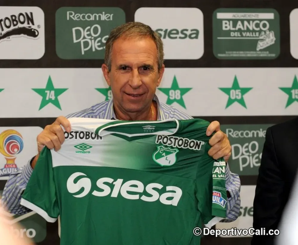 Pelusso con la camiseta de Deportivo Cali, su nuevo equipo