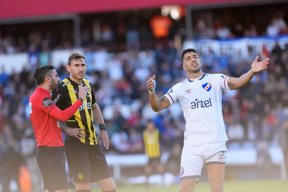 El clásico también se juega en las redes