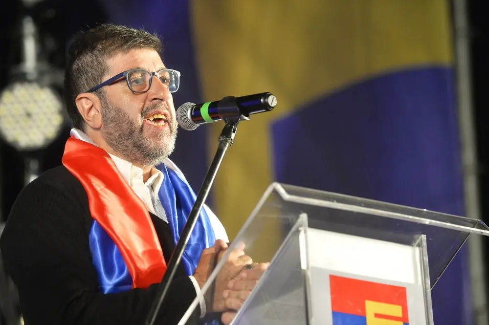 El presidente del FA, Fernando Pereira, en el último acto del 26 de marzo