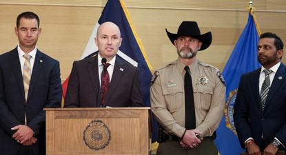 El gobernador de Utah identificó al sospechoso de asesinar a Charlie Kirk