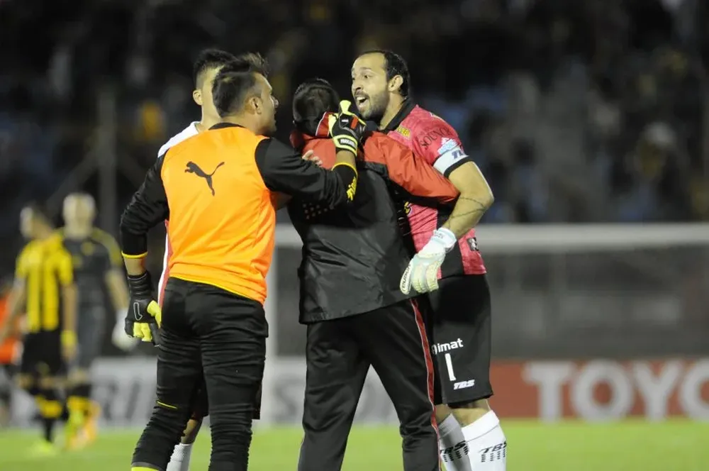 Marcos Díaz tuvo un duro cruce con Damián Frascarelli en el Centenario
