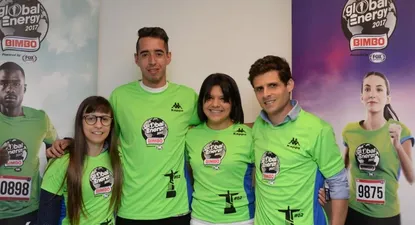 Martín Cuestas y Camila Bagnasco, junto a sus acompañantes quienes tambiénviajarán.