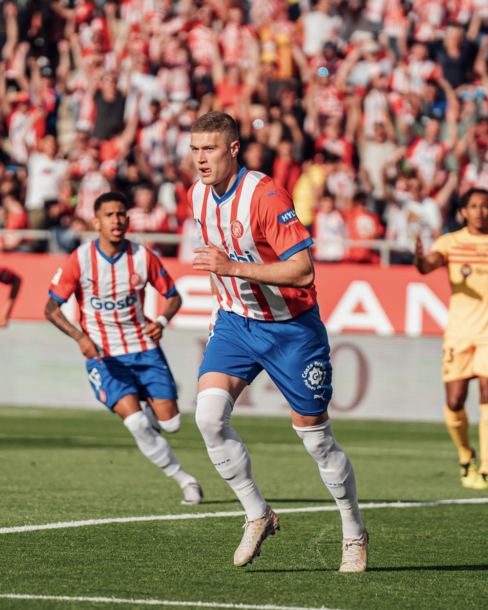 El Girona venció al Barcelona y le da el título al Real Madrid.