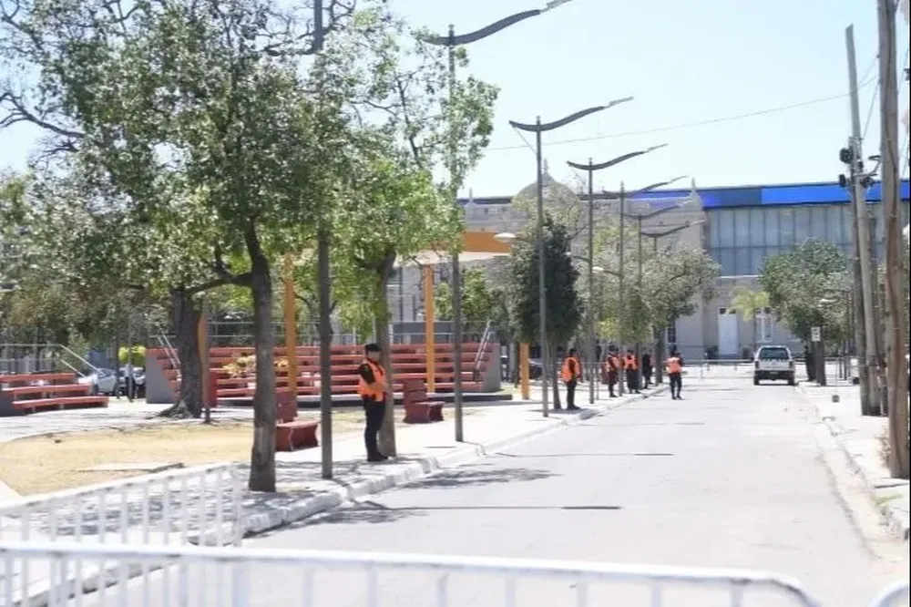 Operativo de seguridad previo al debate presidencial argentino