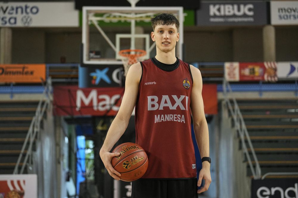 El uruguayo Agustín Ubal en Baxi Manresa El uruguayo Agustín Ubal en Baxi Manresa