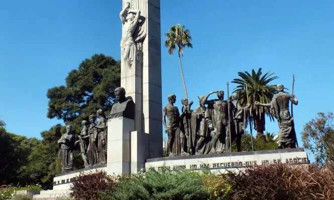 Monumento a José Enrique Rodó