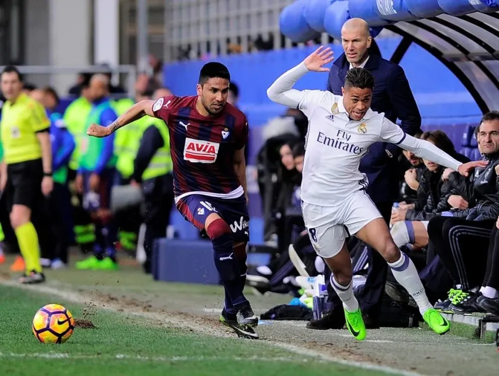 Real Madrid no pasó apuros en el campo de Eibar, a quien goleó 4-1