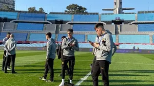 Peñarol sub 20 reconoció el estado del campo de juego del Estadio Centenario