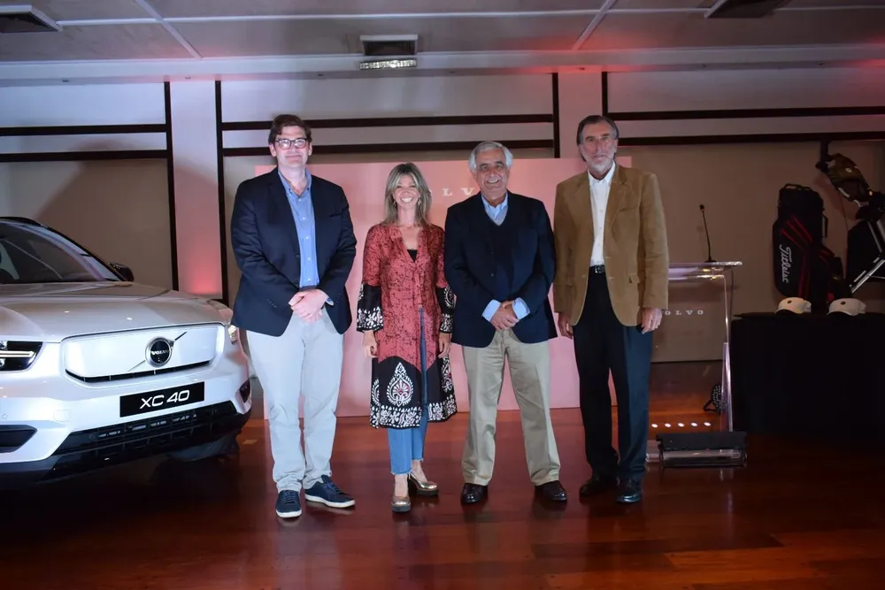 Martin Oyarzun, María Noel Coates, Santiago Fernández Secco y Eduardo Payovich