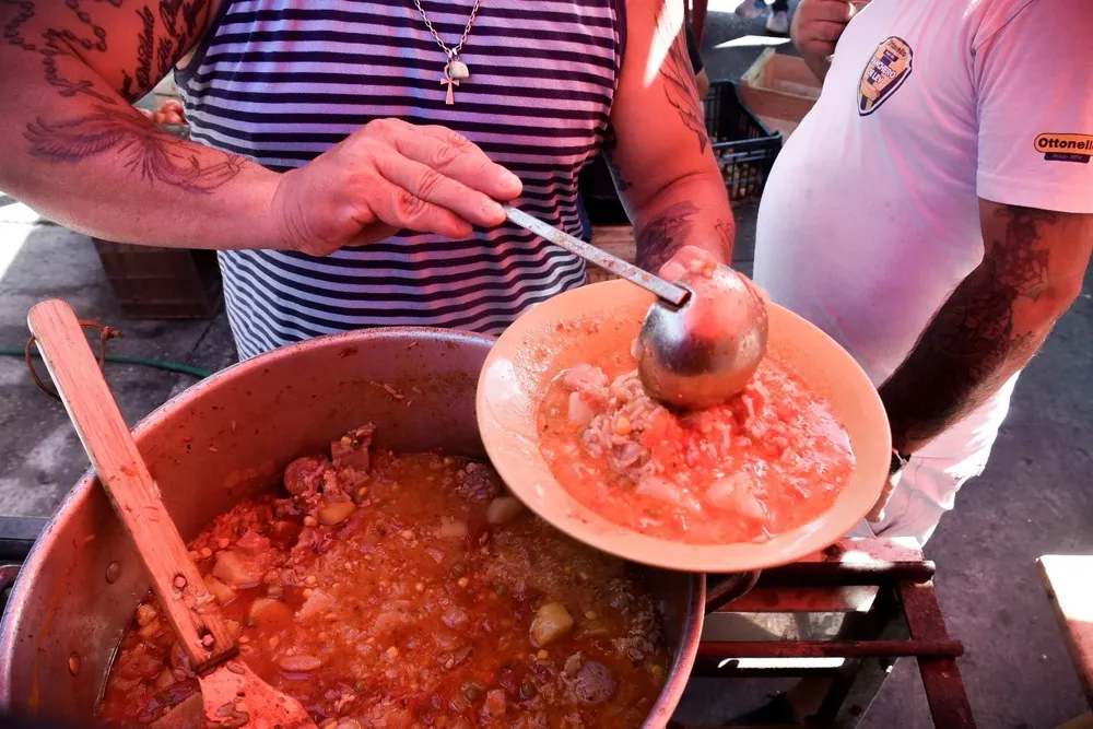 La IMM se encargará de la distribución de miles de kilos de alimentos