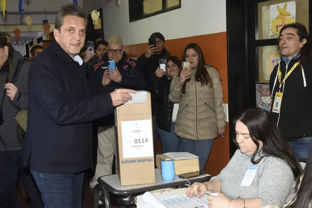 Sergio Massa votó en una escuela de Tigre