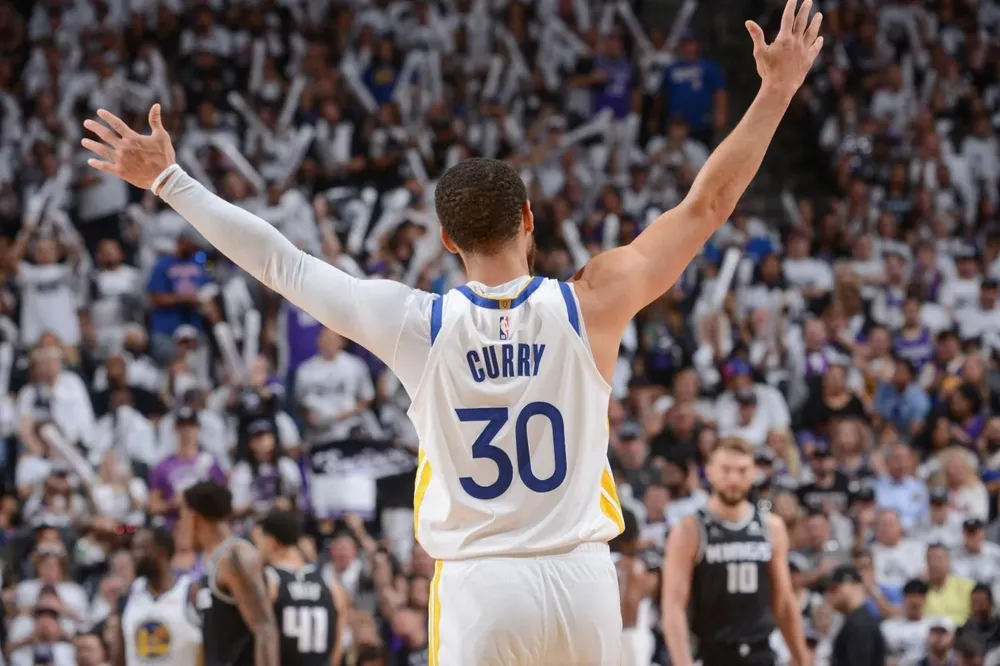 Curry tras eliminar a los Kings con 50 puntos