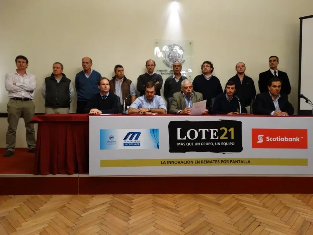 Integrantes de Lote 21 y de Scotiabank presentaron el 101º remate en la Cámara Mercantil