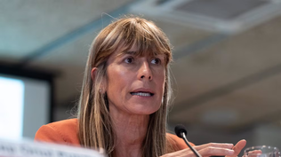 El juez imputa a Begoña Gómez dos nuevos delitos por apropiación del software de la Complutense y la cita a declarar