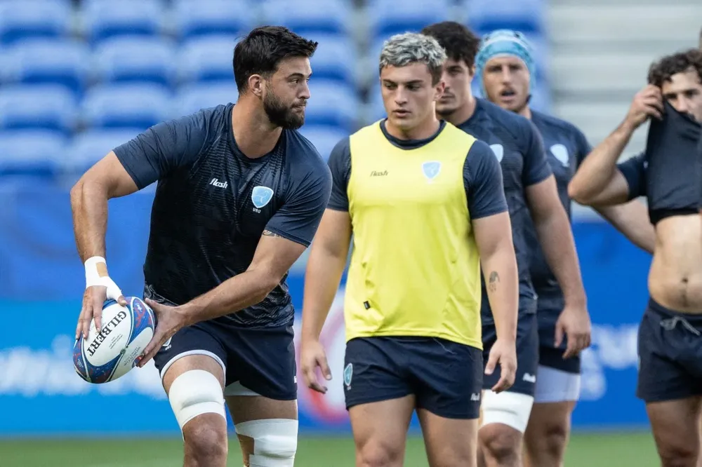 Manuel Leindekar, segunda línea de Los Teros