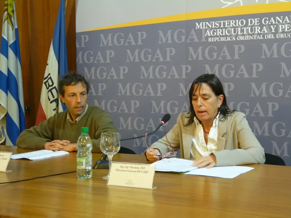 Los agrónomos Carlos Clerici y Mariana Hill
