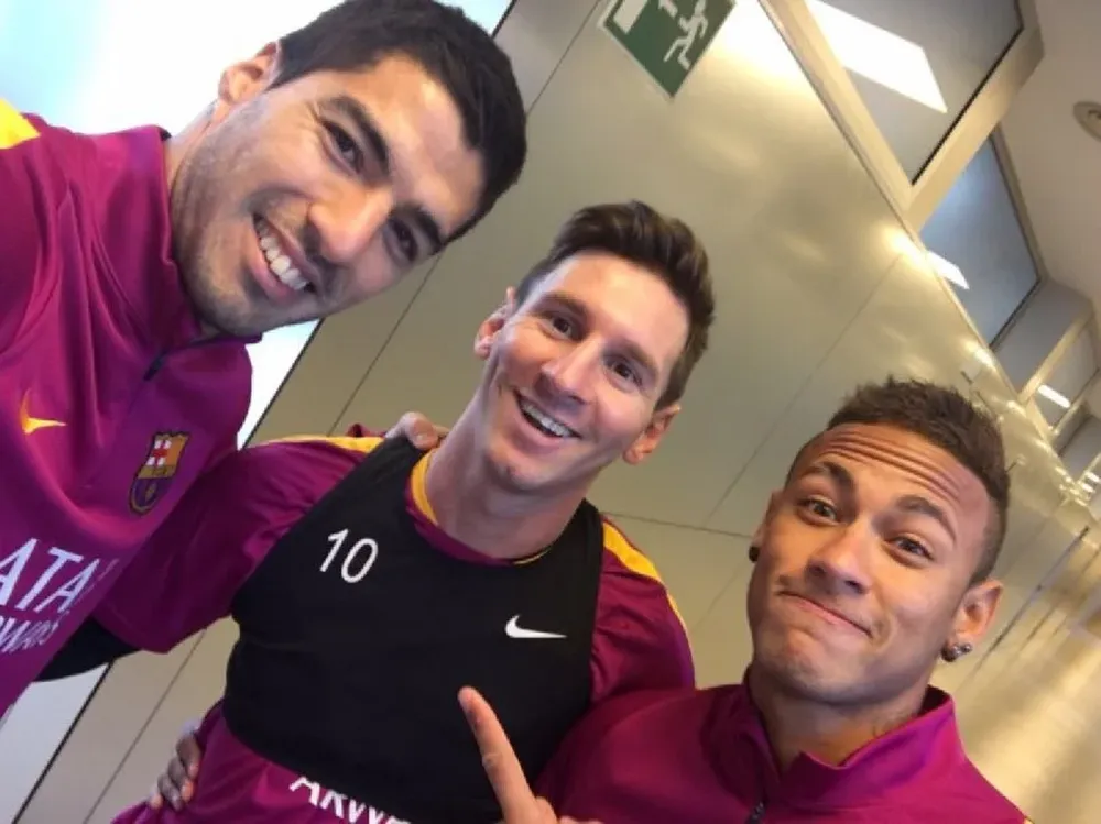 Suárez junto a Messi y Neymar