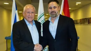 El ministro israelí de Agricultura, Avi Dichter, y el líder de Vox, Santiago Abascal, en Israel.