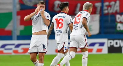 Jeremía Recoba festejó como pudo su golazo