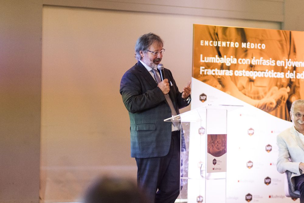 Federico Girardi, traumatólogo y cirujano especialista en columna. 