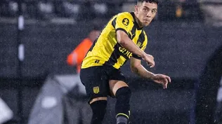 Leo Fernández es el dueño del fútbol en Peñarol