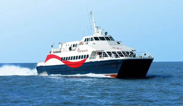 Cambio en sistema de Migraciones aumenta esperas en el puerto de Colonia: En los días pico va a ser un caos, asegura el gerente general de Colonia Express