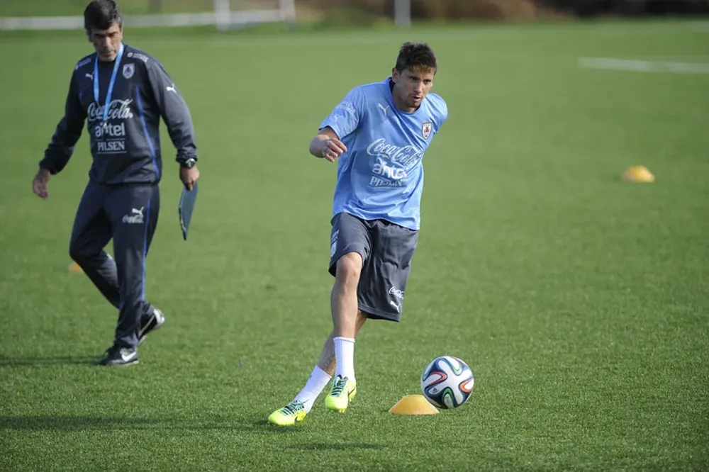 Gastón Ramírez entrena