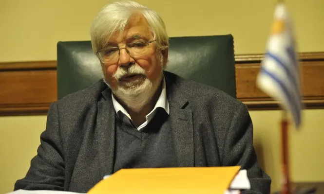 Bonomi escribió una novela sobre narcos, corrupción, marginalidad y violencia en el fútbol