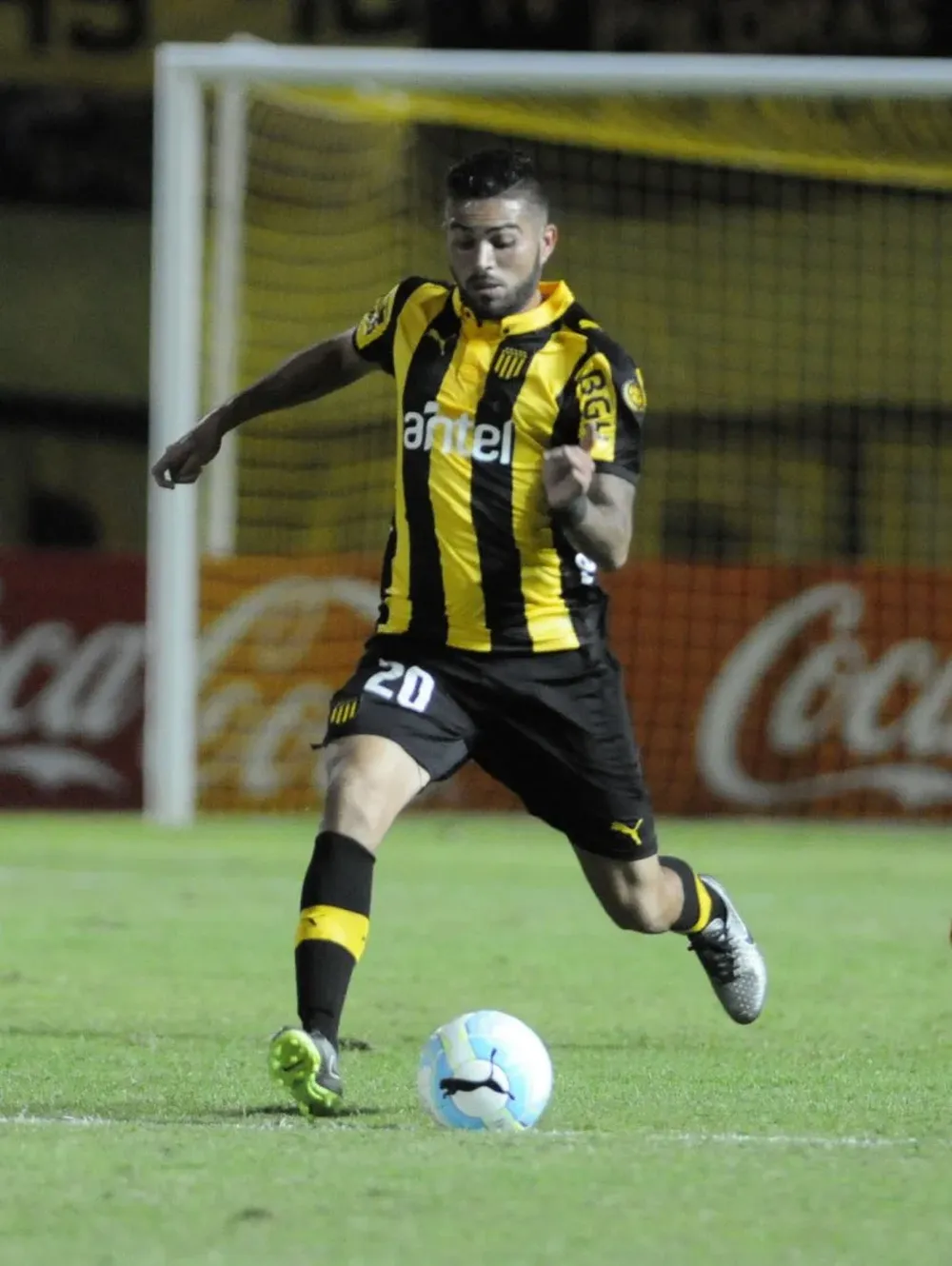 Fénix celebró la victoria ante Racing
