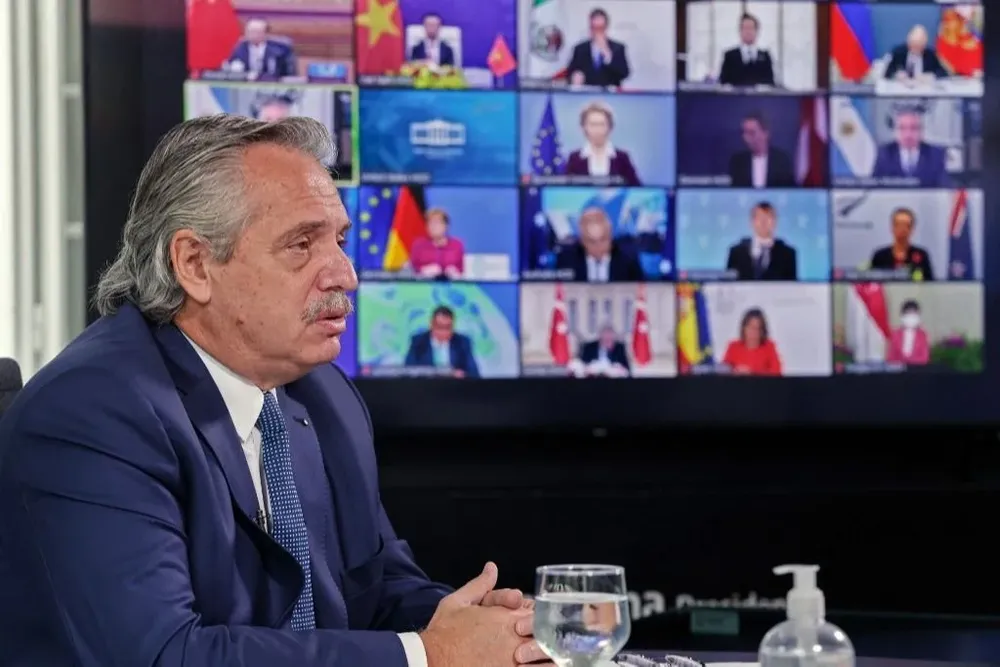Alberto Fernández amplía las medidas de restricción