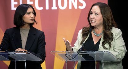 Deja Foxx y Adelita Grijalva compitieron en las primarias demócratas de Arizona.