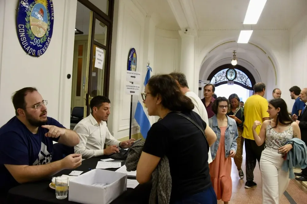 Hay seis sedes habilitadas para votar.
