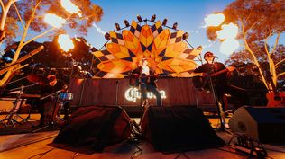 Corona colma de disfrute los atardeceres de Punta del Este