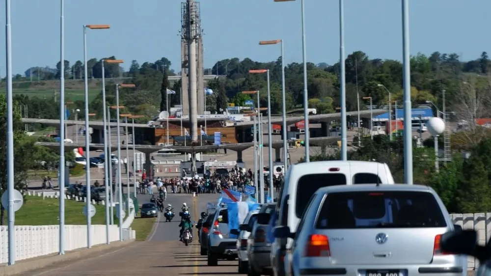 Uruguayos viajando a Argentina