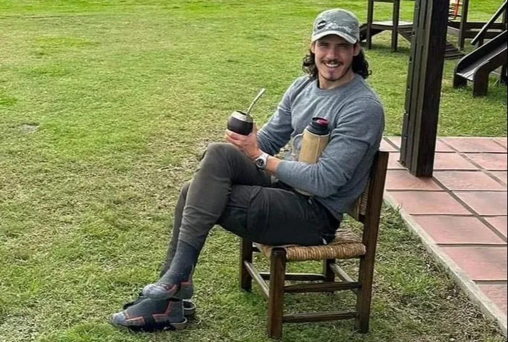 Cavani en su lugar en el mundo: Salto