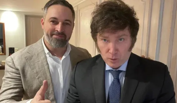El presidente Javier Milei y Santiago Abascal.