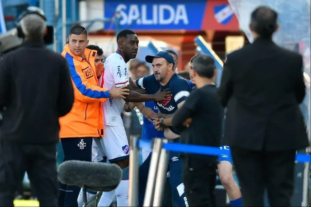 Abeijón en el tumulto