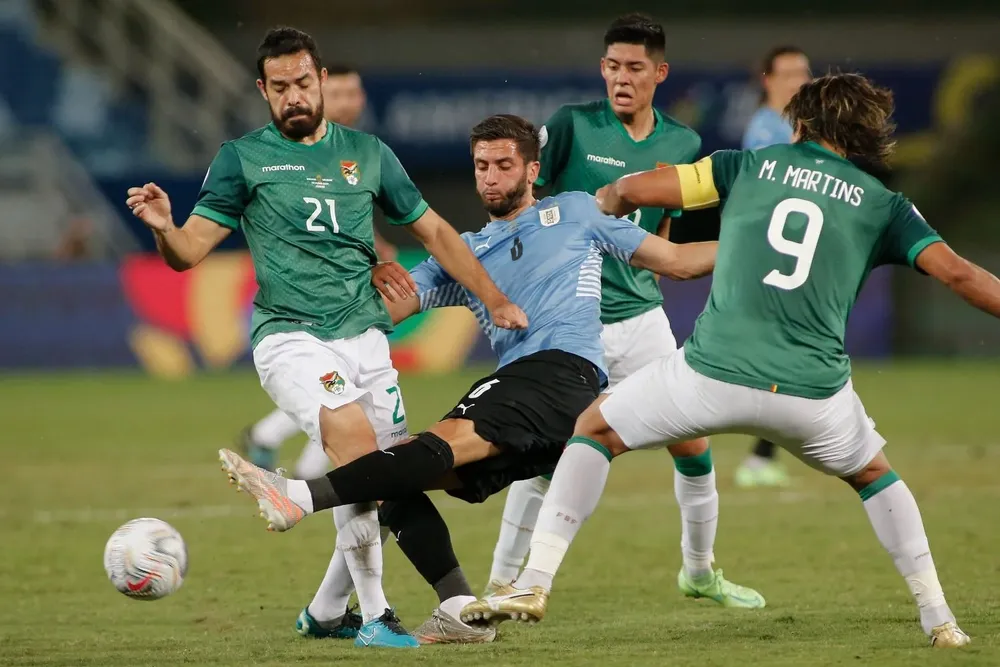 Rodrigo Bentancur será titular ante Bolivia