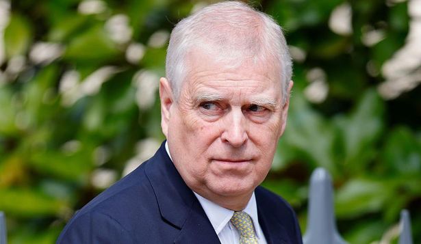 Andrés, hermano del rey Carlos, pierde el título de príncipe y tiene que abandonar la mansión de Windsor