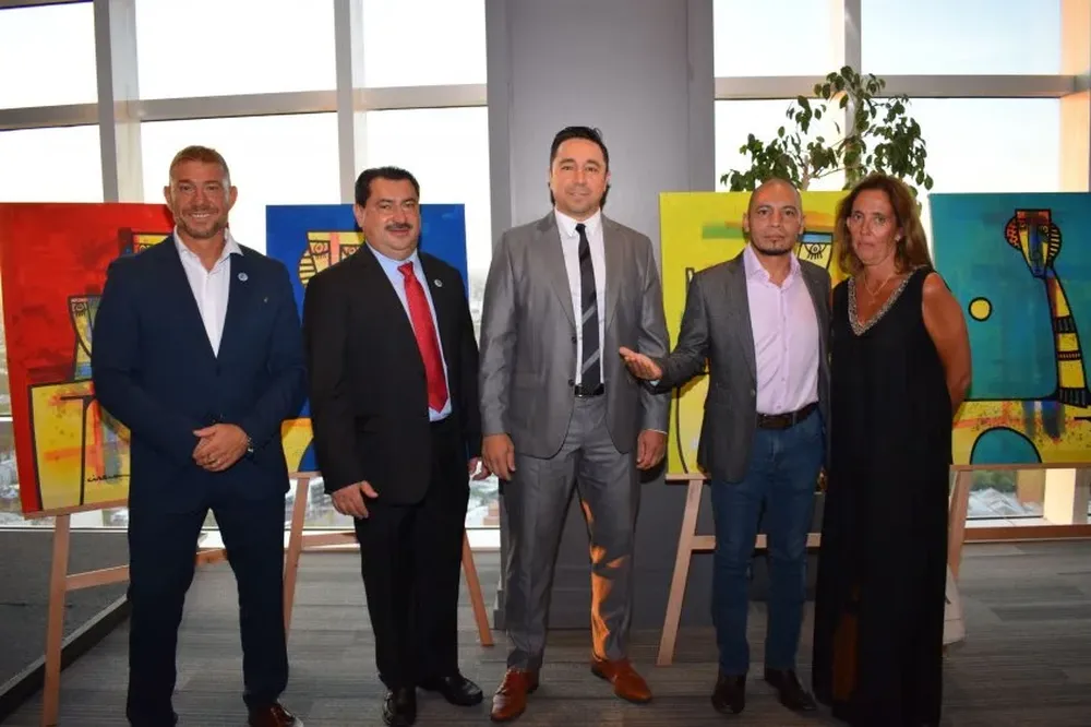 Avi Staroselski, Allan Ramos, Alvaro Padin, Maestro Ciseron y Martina Camacho