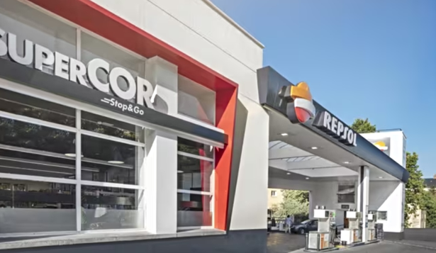 El Corte Inglés y Respol unen sus tiendas y estaciones de servicio.