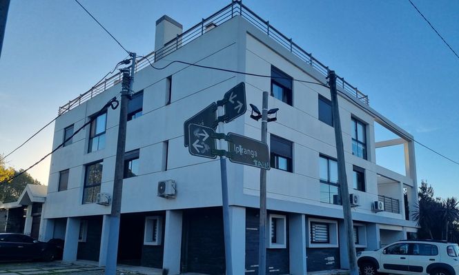 Carrau subasta ocho apartamentos de este edificio en Maldonado.&nbsp;