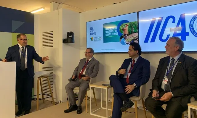 Participaron en el evento, entre otros, Lloyd Day, Subdirector General del IICA; y los presidentes de las organizaciones brasileñas APLA, Flávio Castellari; UNICA, Evandro Gussi; y APROBIO, Julio Minelli.