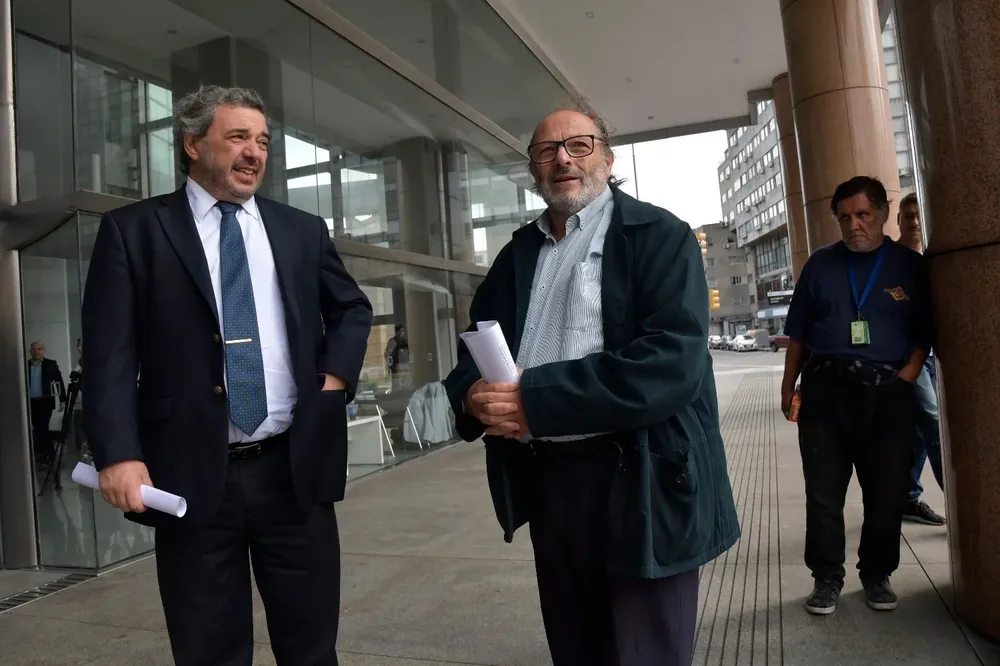 La oposición insiste en que la respuesta económica a la pandemia es insuficiente