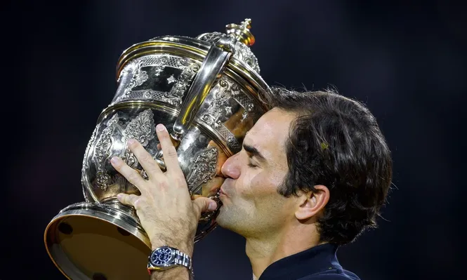 Federer ganó en Basilea y llegó a 99 títulos