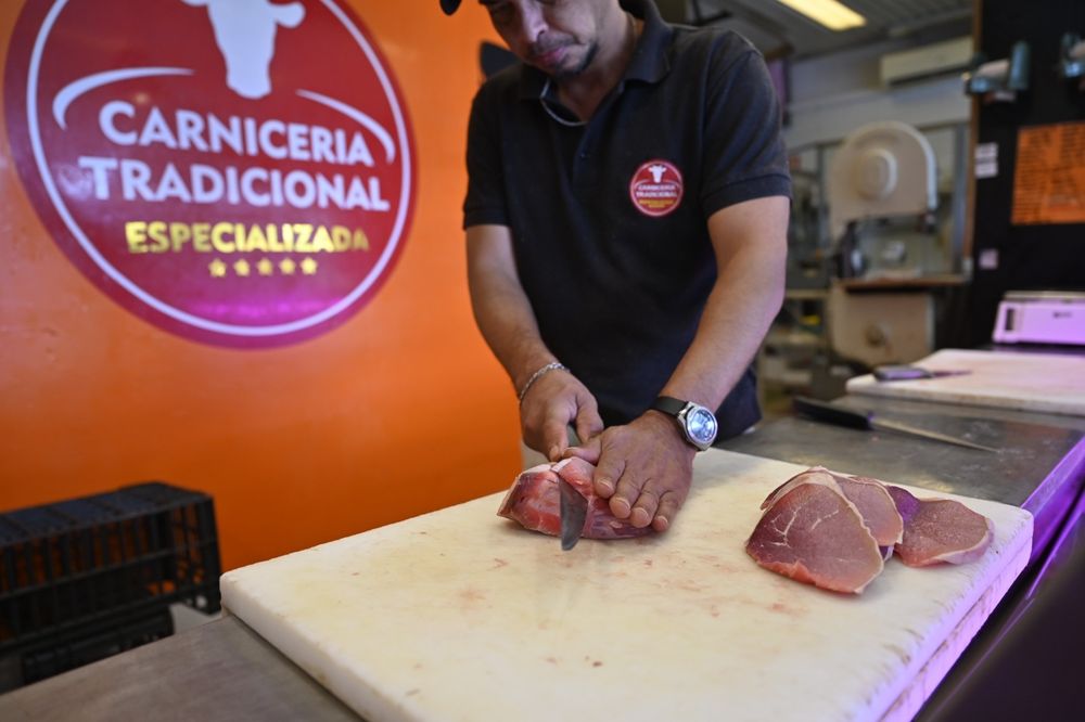 Carnicerías tradicionales renuevan sus ofertas.