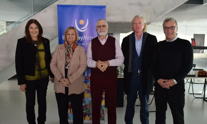 Hiara Rodríguez, Liliam Kechichián, Benjamín Liberoff, Martin Fontaina y Carlos Faggeti