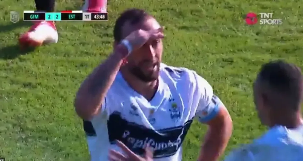 El golazo de Brahian Aleman en el clásico de La Plata